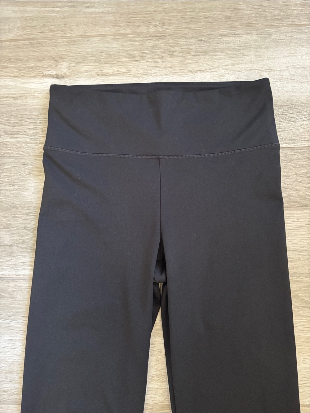 American Eagle Black The Everything Flare Pants Leggings Size Medium - Picture 3 of 9